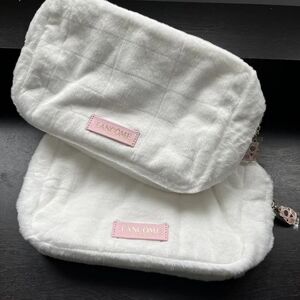 2/10$ Lancome makeup bags